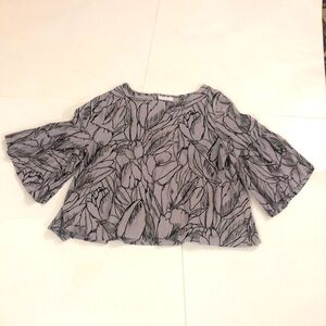 Bryn Walker XL Top Grey Black Floral Design Rouched 3/4 Length sleeve and back
